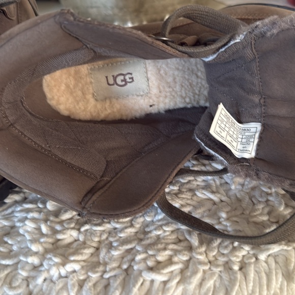 Uggs women platform Sz7 green khaki - Picture 6 of 7